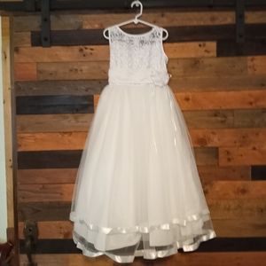 EUC Flower Girl Communion dress - Size 8